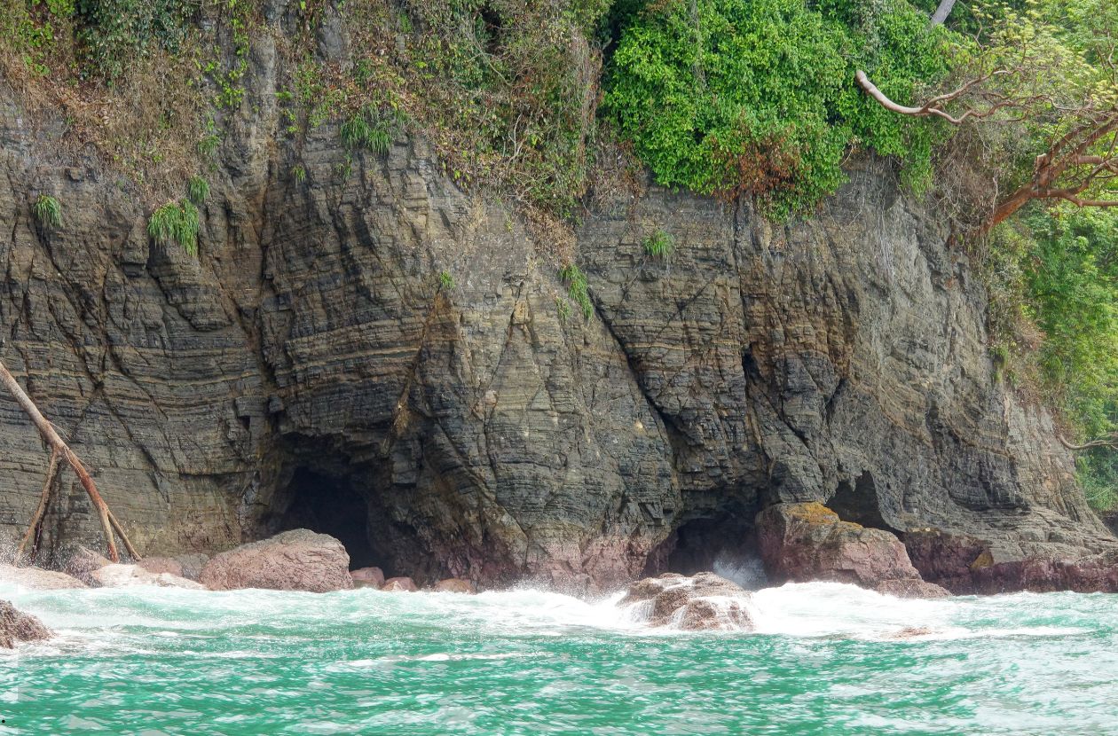 Caves in Marino Ballena National Park